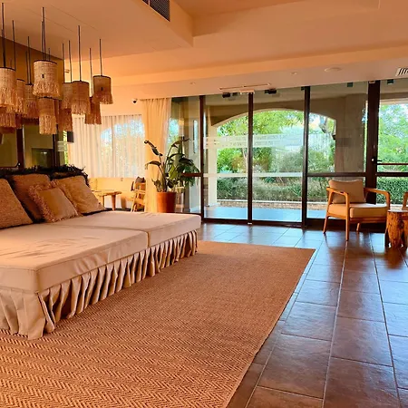 Oasis Vip Club - Boutique Studio