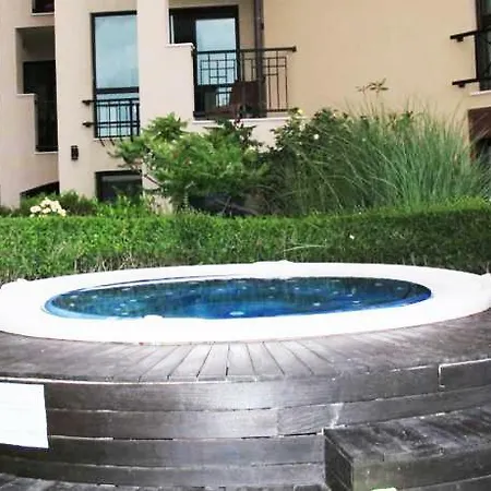 Boutique Studio At Oasis Vip Club *