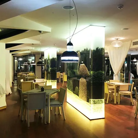 Апартамент Boutique Studio At Oasis Vip Club *